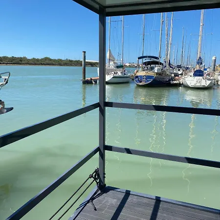Houseboat Cadiz El Puerto - Casa Flotante Botel *