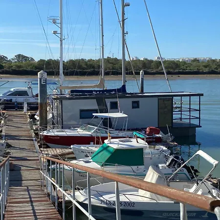 Botel Houseboat Cadiz El Puerto - Casa Flotante *